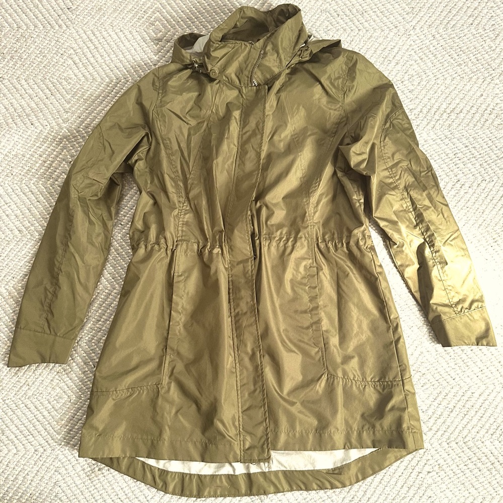Woolrich green large rain jacket